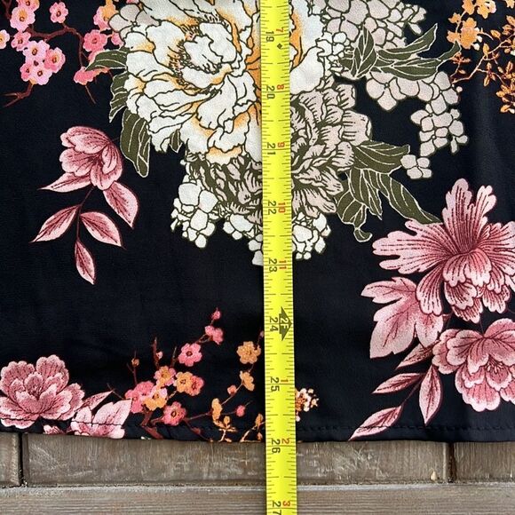 NWT Lux II Semi-Sheer Floral Ribbon Bell Sleeve Blouse Top - M - Picture 5 of 9